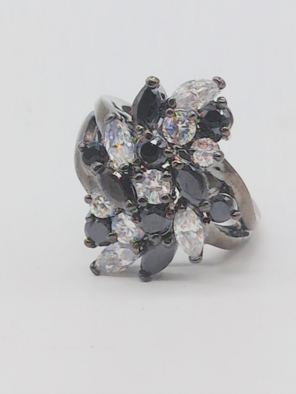 Black and Clear Crystal Statement Ring - Women Sz 7 Cocktail Gunmetal Band